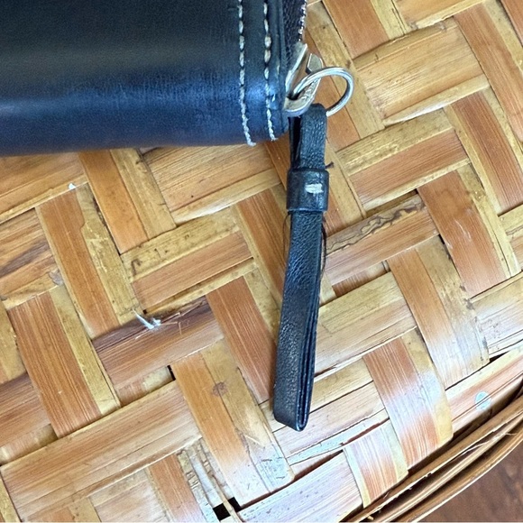 COACH Full Zip Accordion Style Black Leather - Picture 4 of 11